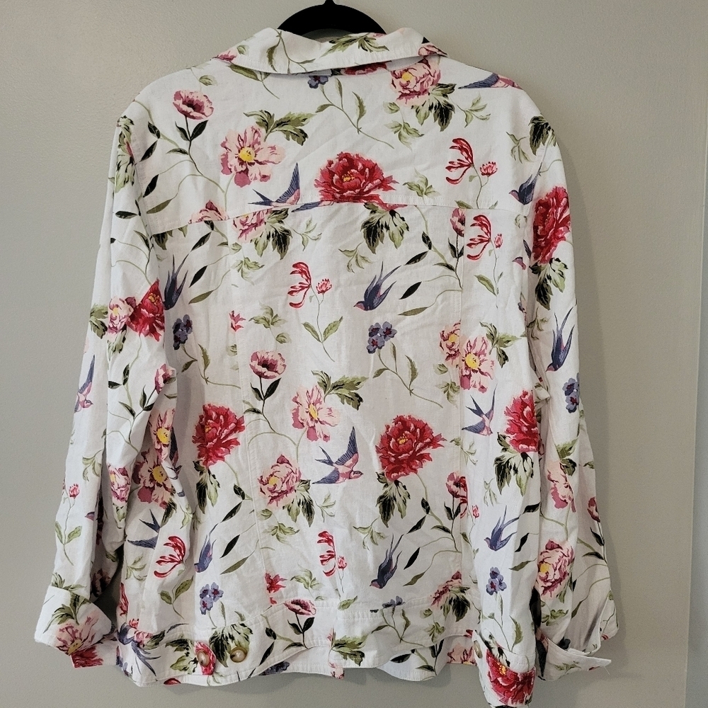 Tahari Women's Plus Size White Floral Linen Blend Shirt Jacket. Size 1X Coastal - Picture 3 of 13